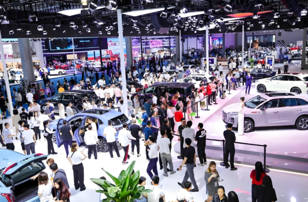 福盈策略 2025广州车展前瞻，自主双线作战智能化重塑购车逻辑！